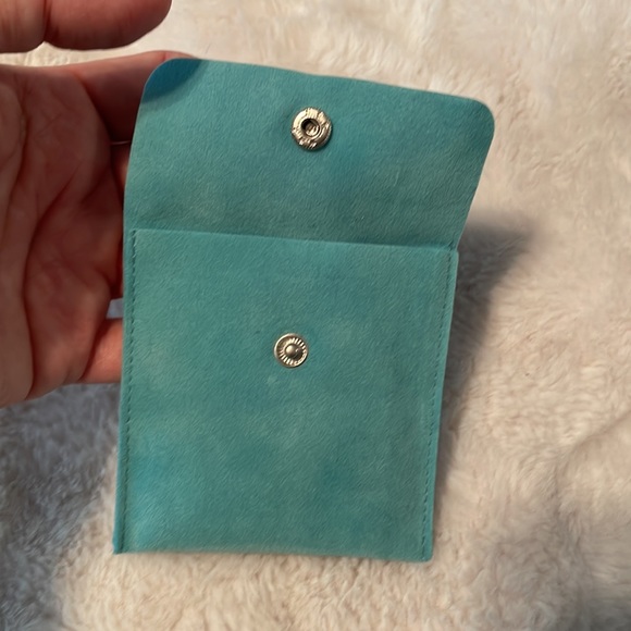 Gorgeous silver colour necklace with crystals - Picture 9 of 11